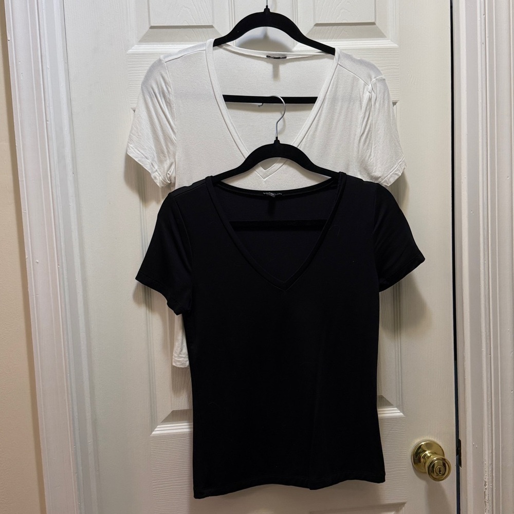 Express Classic Black and White Short Sleeve Tees